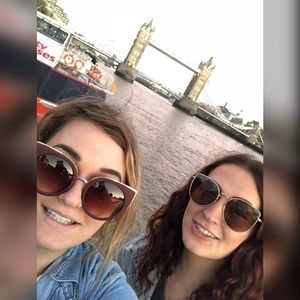 Meet your Posher, Victoria